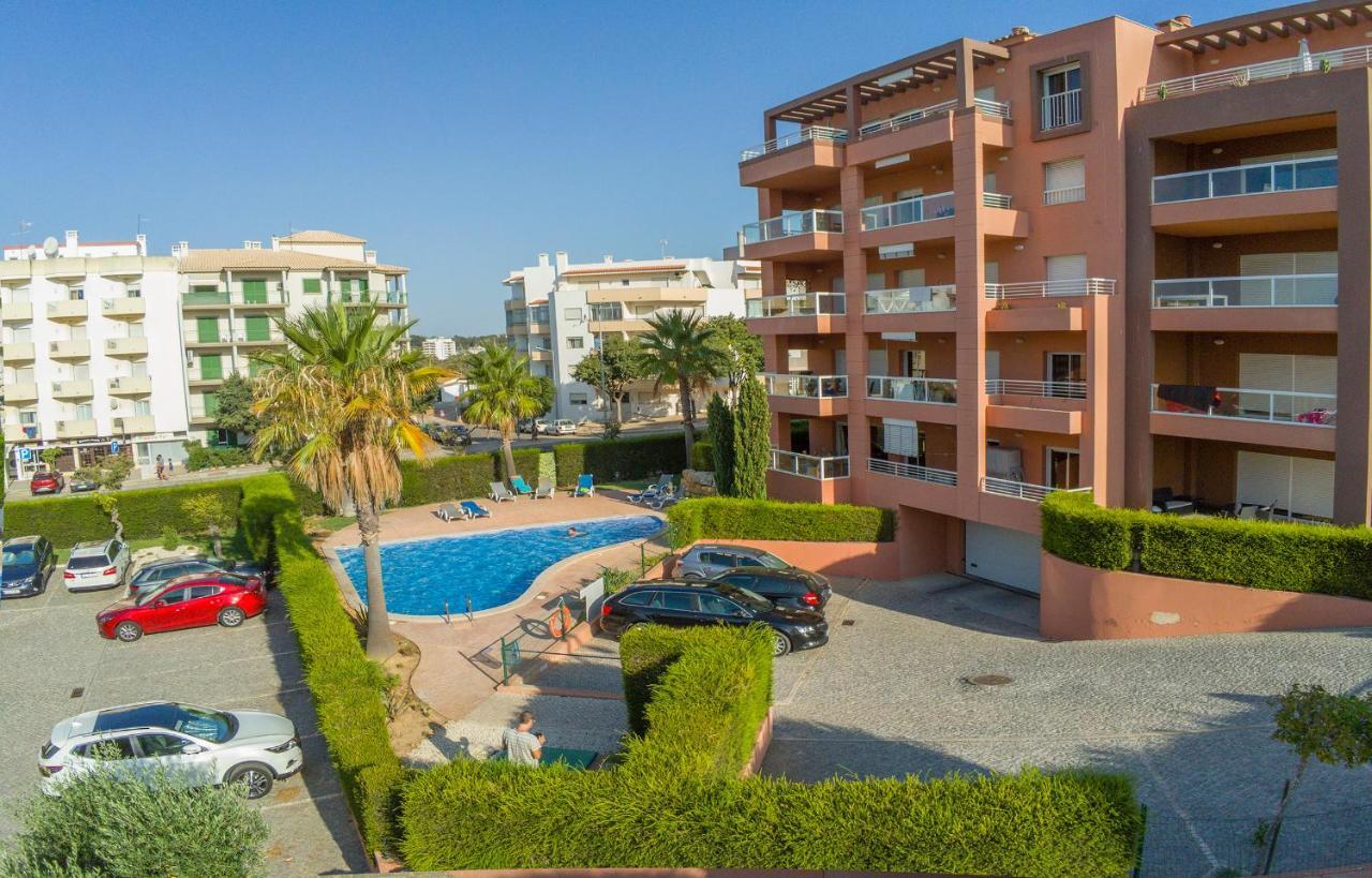 B02 - Fantastic Apartment With Pool Portimão Buitenkant foto